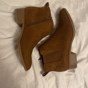 Ankle boots